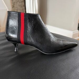 EVALUNA 🇮🇹 Elegant Black Ankle Boots with Red Accent